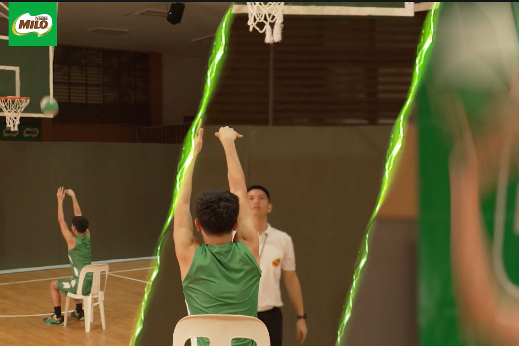 02- Seated One hand shot